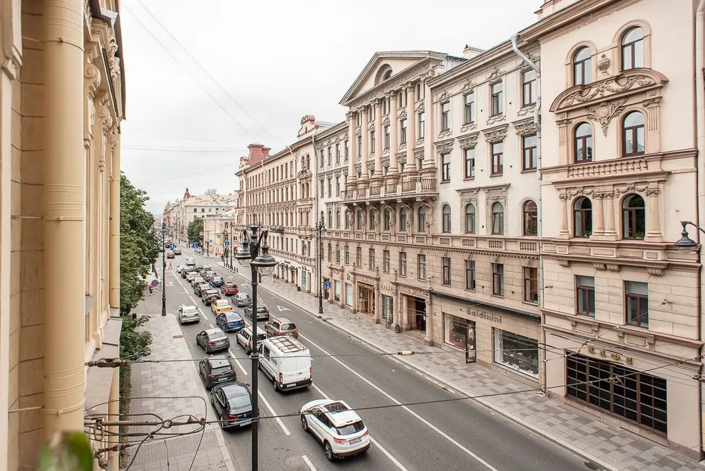 Квартира с балконом