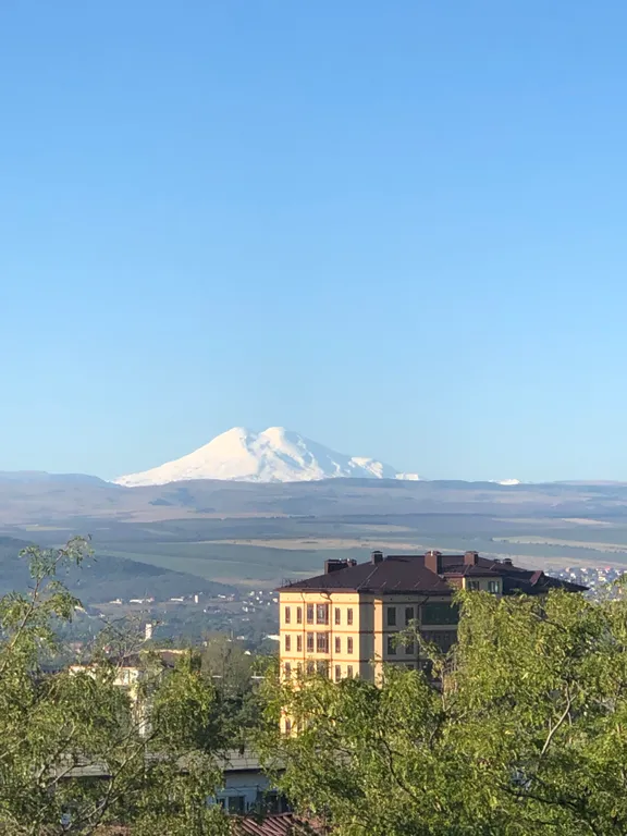 Уютная квартира с видом на Эльбрус и Кавказский хребет