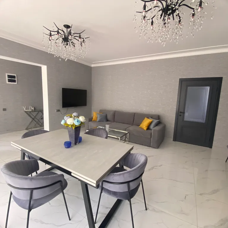 Апартамент с видом на море и город