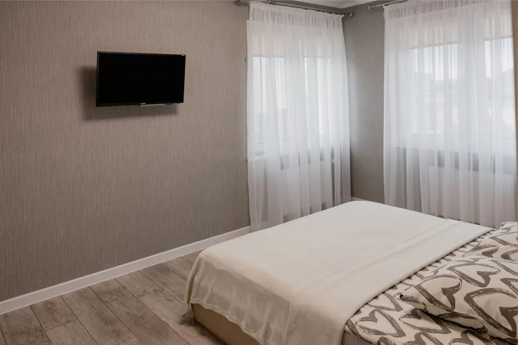 Уютная евродвушка класса люкс в центре города в новостройке