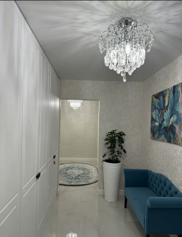 Большая, светлая трёхкомнатная квартира — аренда посуточно в Санкт-Петербург