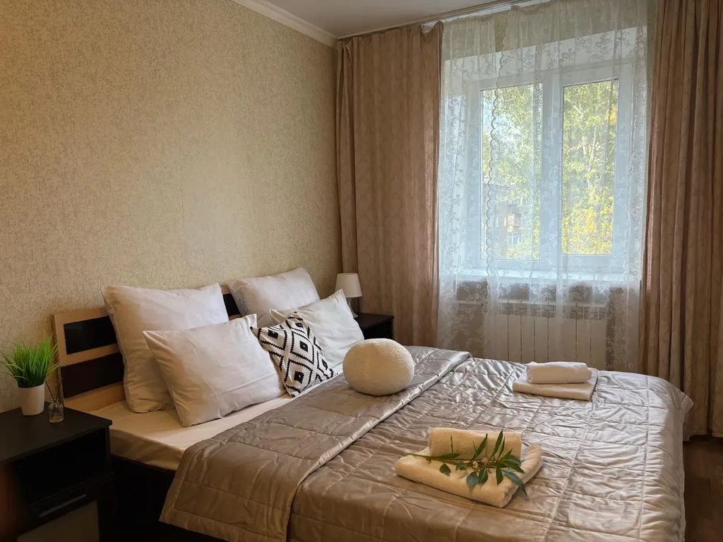 2-я квартира возле Дворца спорта