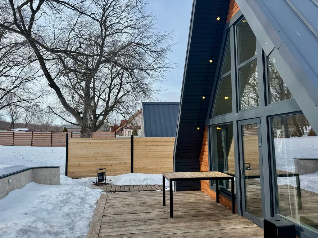 Уютный барн в дубах