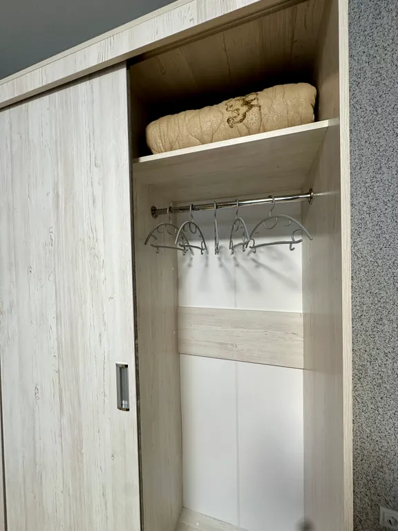 1-ая квартира в Нефтяниках с видом на Иртыш