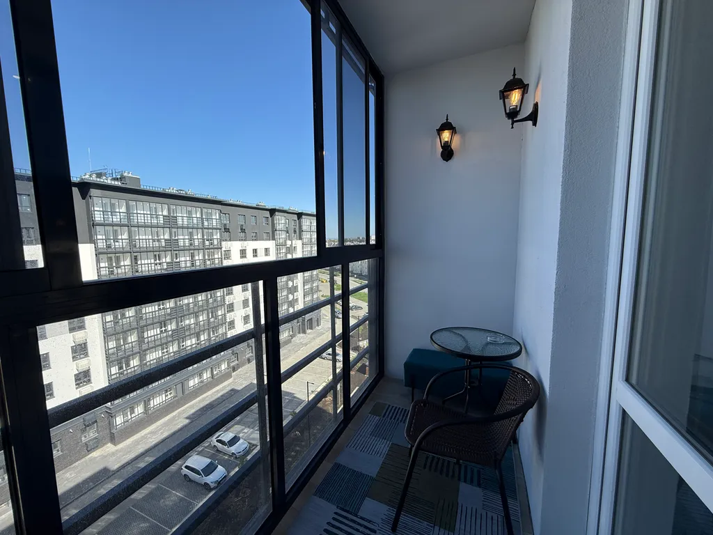 Дизайнерская квартира с панорамными окнами