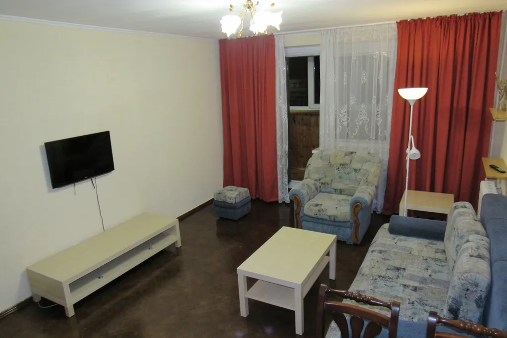 Апартамент у летнего сада с отдельным входом с улицы и террасой