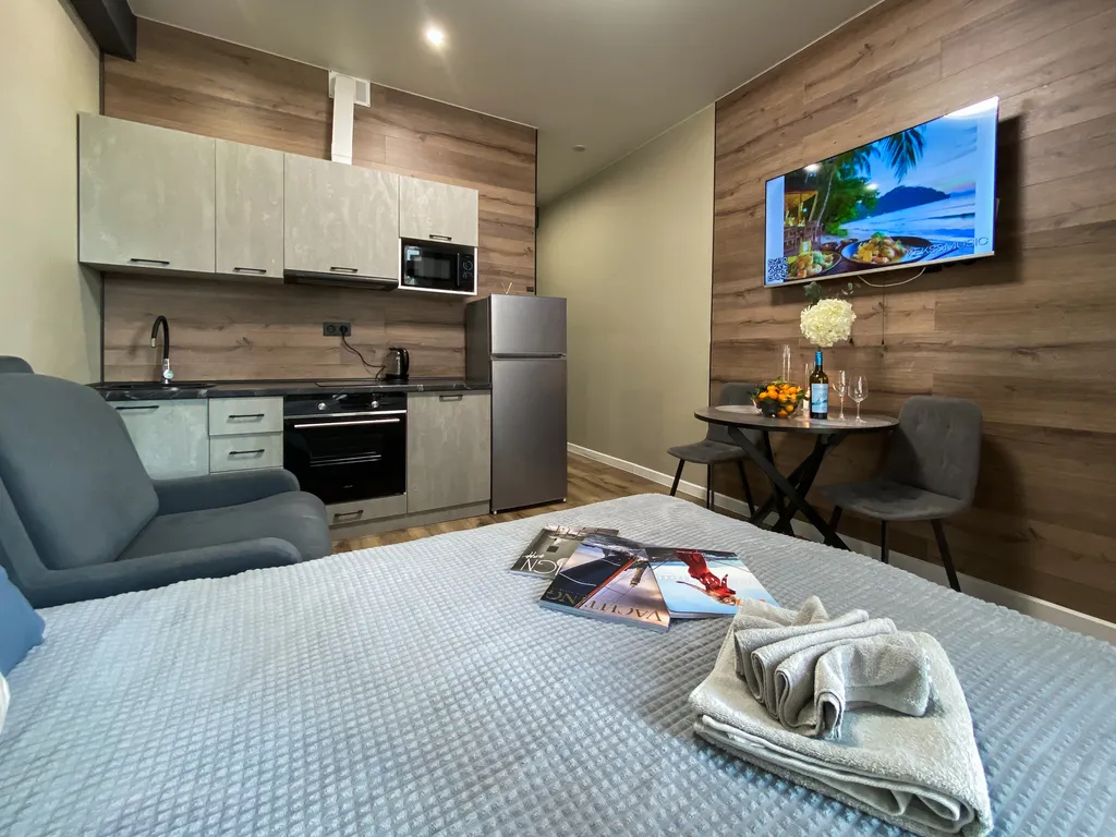 Дизайнерская студия с верандой