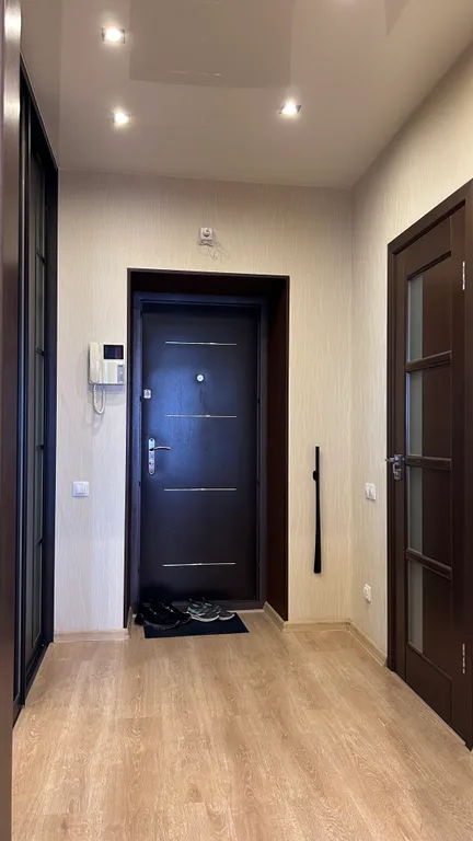 Уютный уголок для путешественников с видом на реку Волга