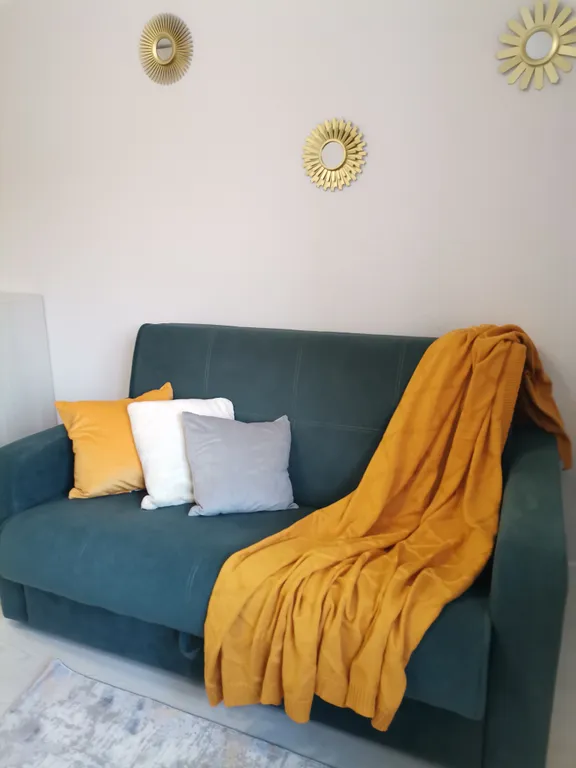 Квартира Современная студия на улице Мельникайте — Тюмень