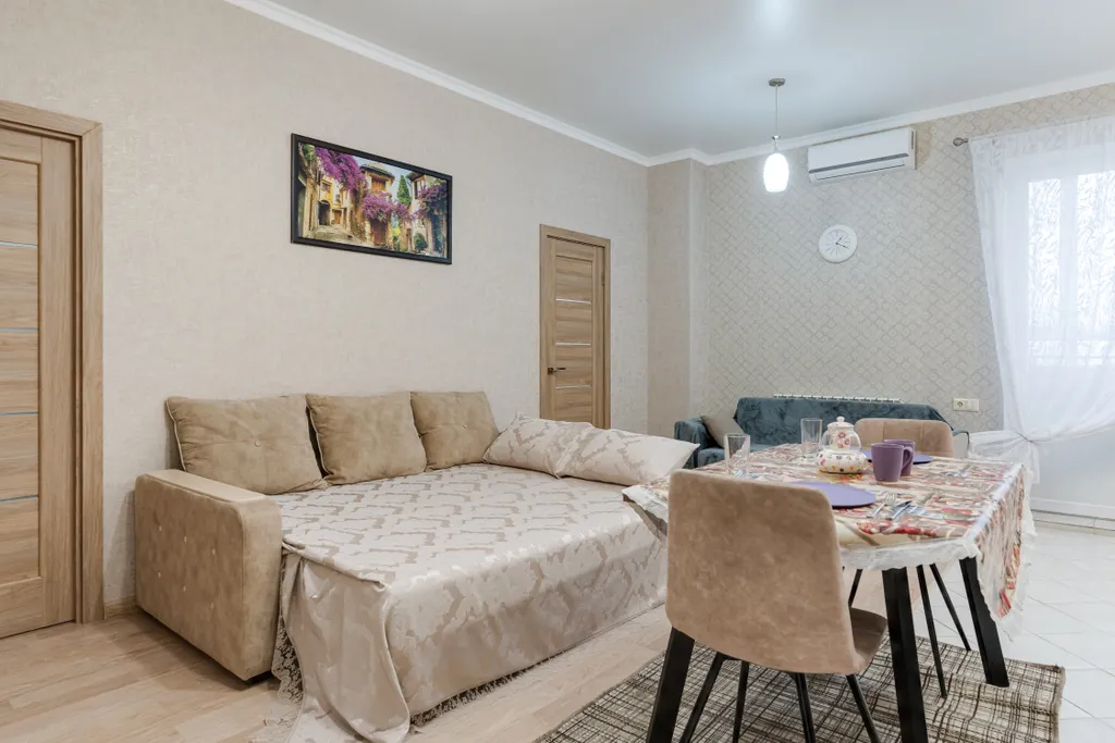 Двушка в центре до 6 человек отчетные документы, ориентир башня париж