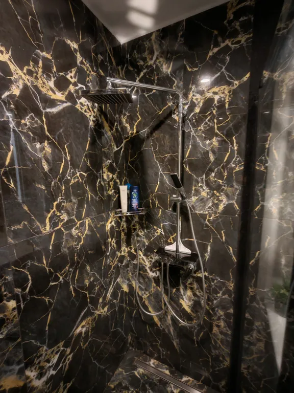 Квартира в Azura World c видом на бассейн и аквапарком