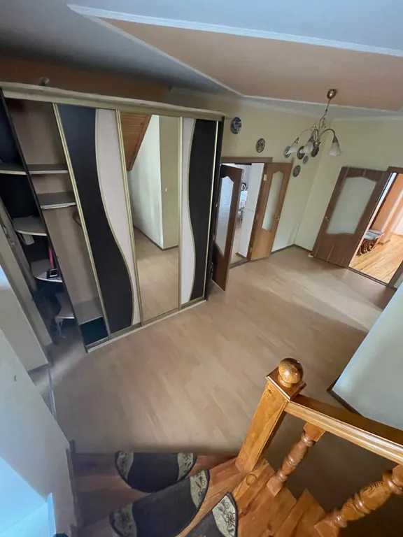 7-комнатный Дом