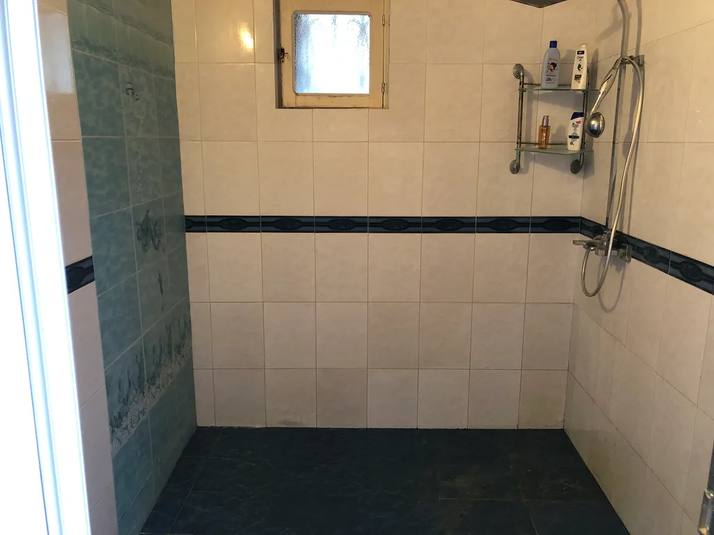 Дом на берегу Каспийского моря вблизи Дербента