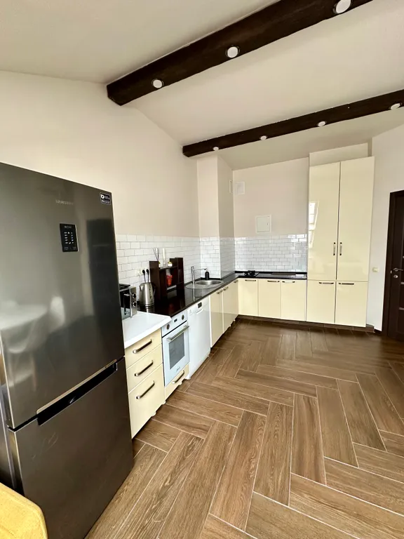 Двухуровневая квартира с видом на море и горы — аренда посуточно в Геленджик