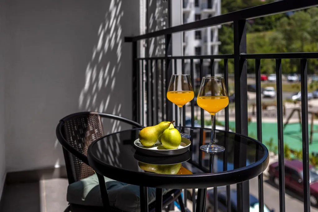 Студия с современным ремонтом в ЖК Летний