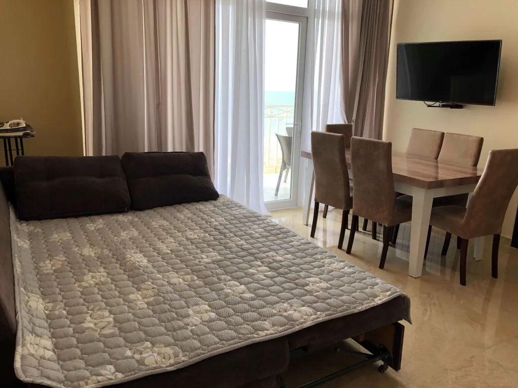 Квартира с видом на море на первой береговой линии