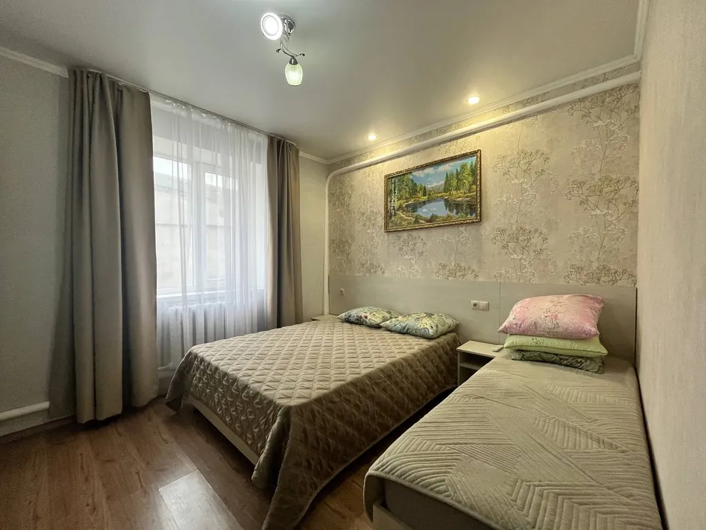 4-комнатная Квартира