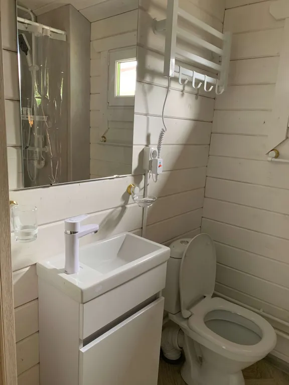 Дом с русской баней, банным чаном, бассейном