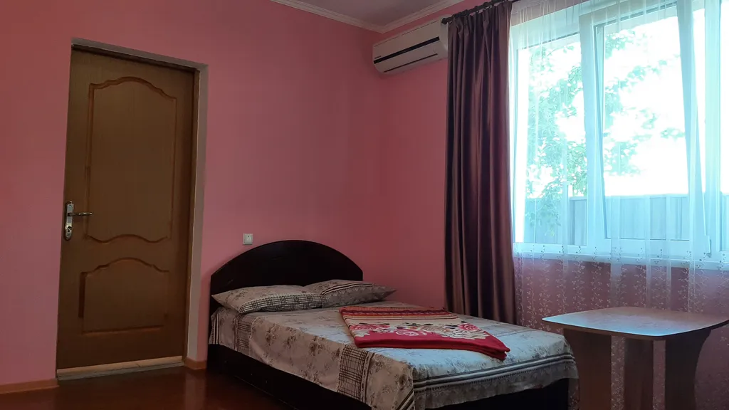 "Номер улучшенный с видом на горы"