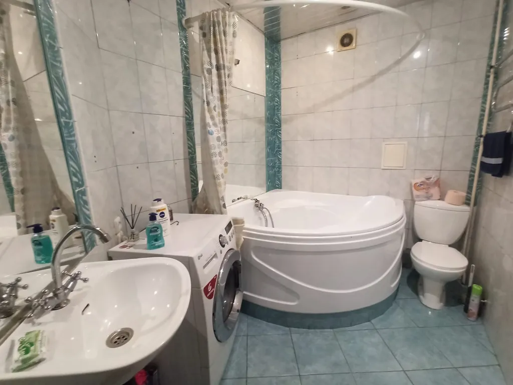 Студия, для командированных, в центре на набережной