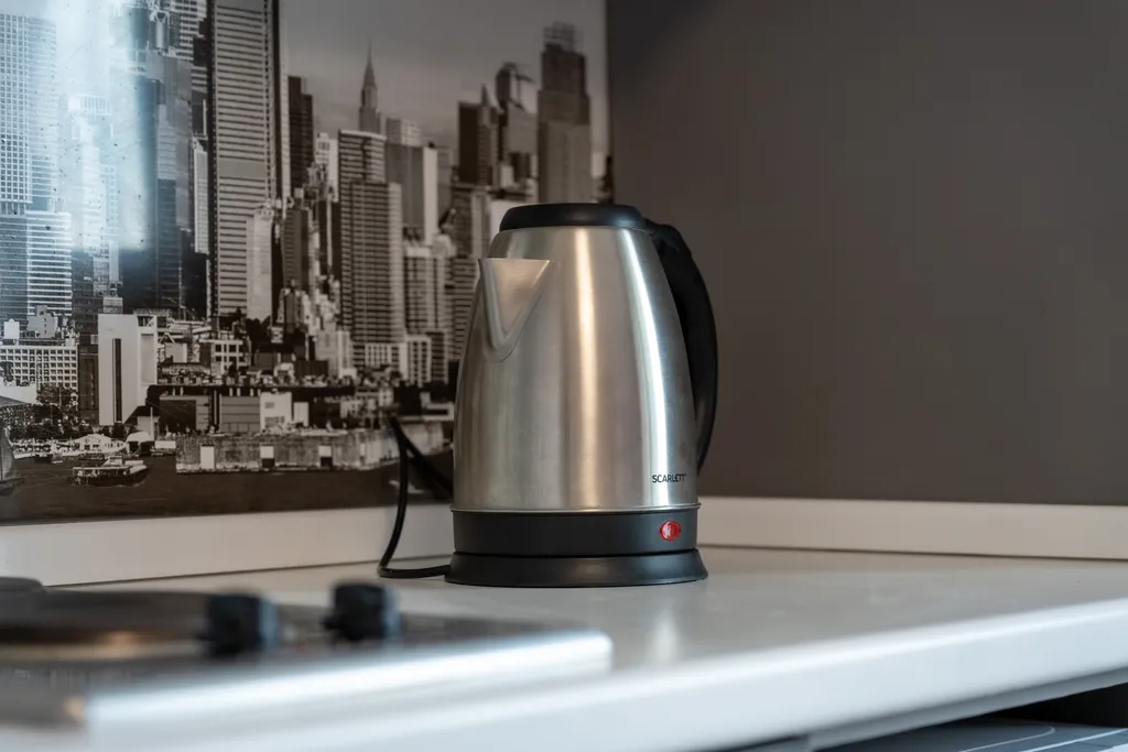 Студия у ледовой арены Трактор