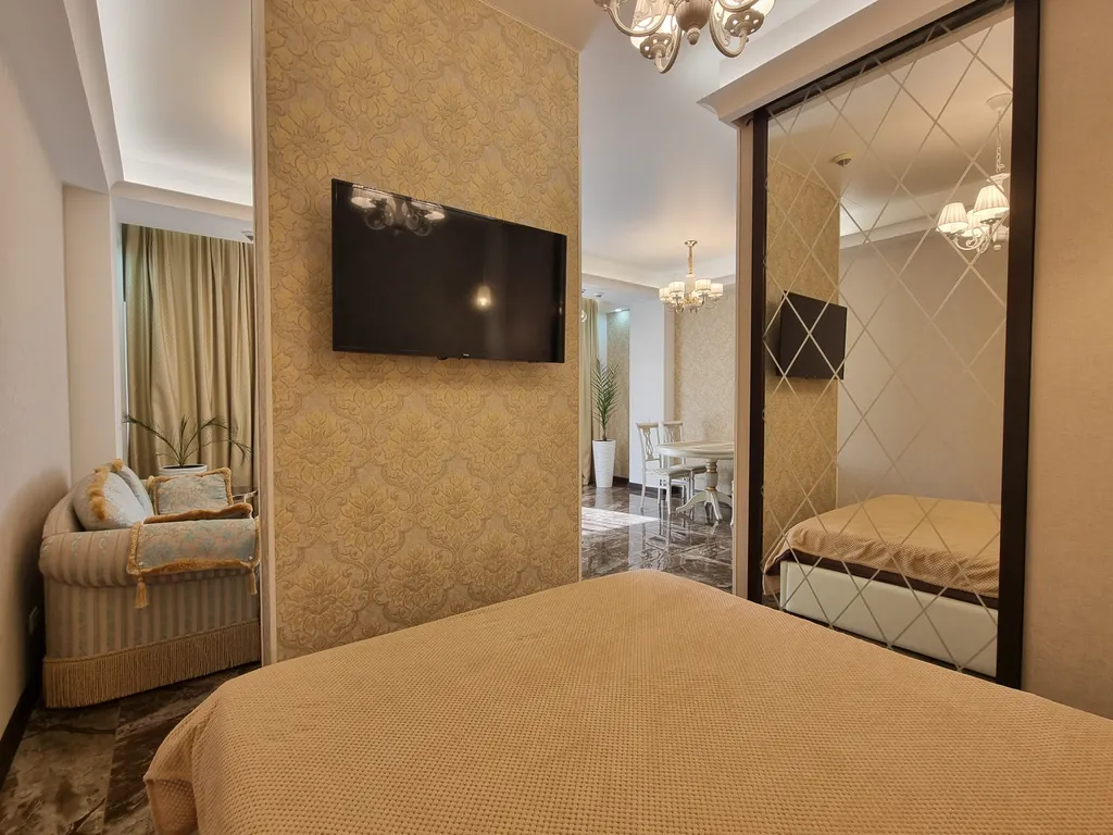 Aпаpтaмeнт люкс c баcсейном и теpрaсой нa набеpeжной