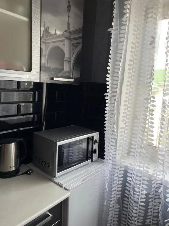 Сдаётся 3 комнатная квартира в самом центре города