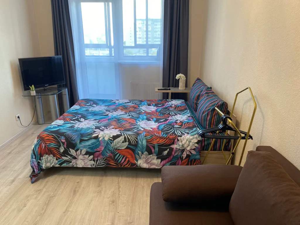 Бюджетная однокомнатная квартира с прямым выездом на трассу