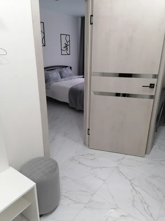 Уютная, светлая квартира в новостройке на въезде в город