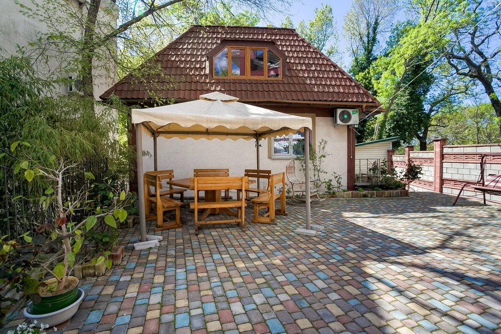 Уютный небольшой дом с кухней и сауной