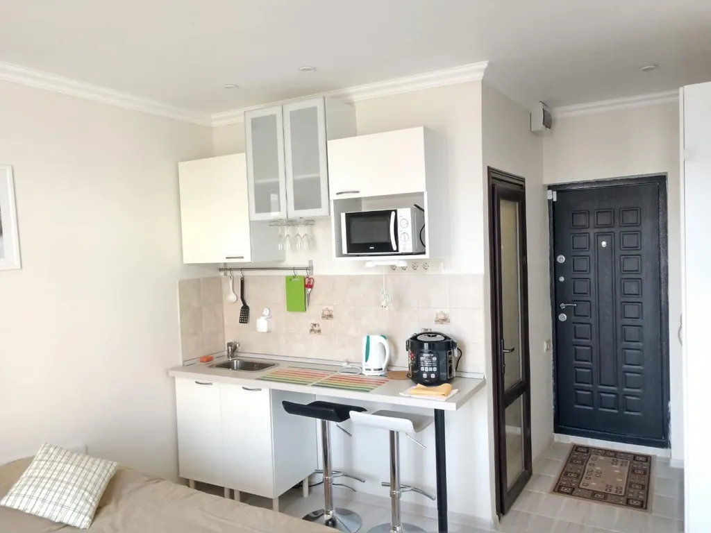 Стандартный номер с балконом с боковым видом на море