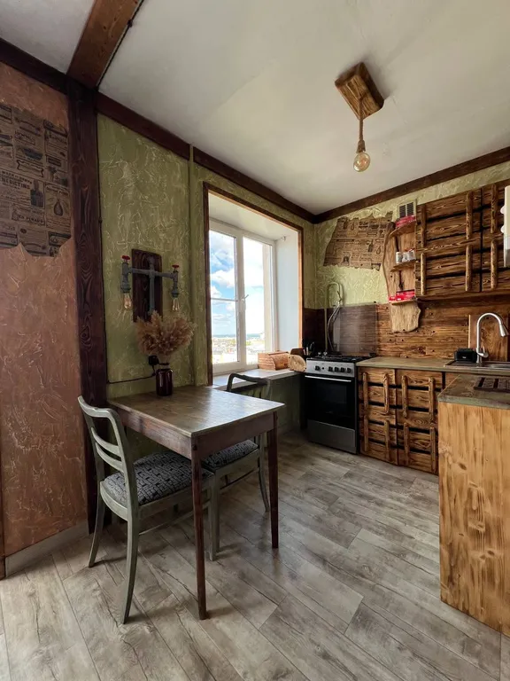 Видовые апартаменты на главной пешеходной улице