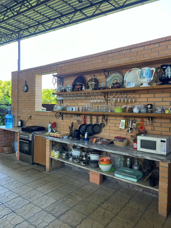 Коттедж Коттедж Просторные трехкомнатные апартаменты с двумя изолированными спальнями — Сухум