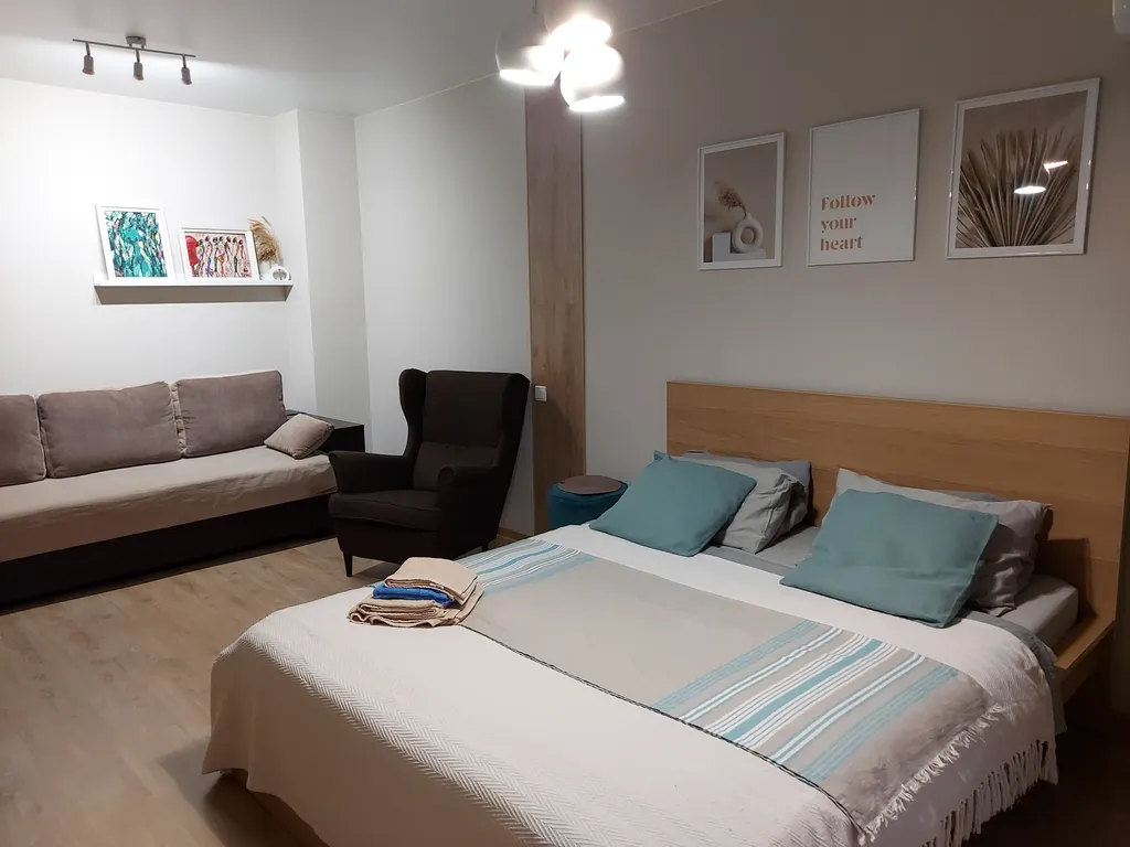 Уютная квартира с отдельным входом в ЖК Кипарис — аренда посуточно в Сукко