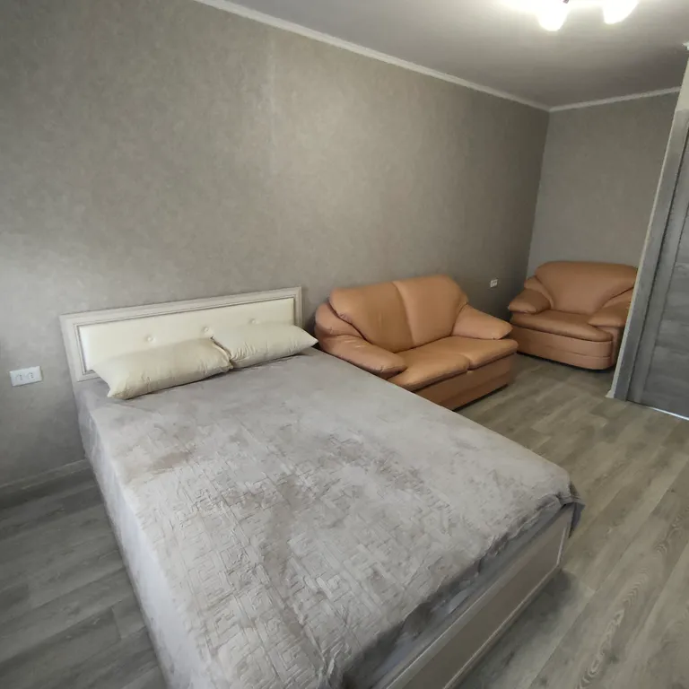 Раздельная квартира возле парка притяжения