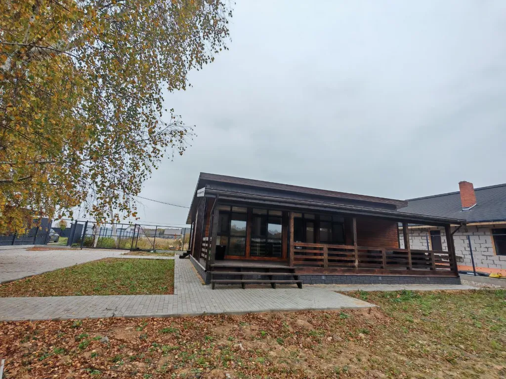 Просторный дом в живописном месте у реки, в 40 минутах от Москвы