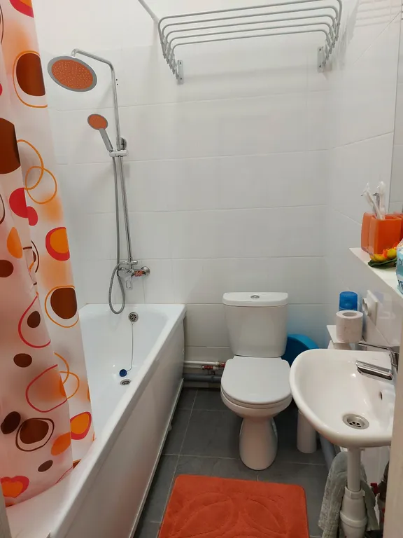 Яркая, уютная студия у Онкоцентра имени Цыба А. Ф