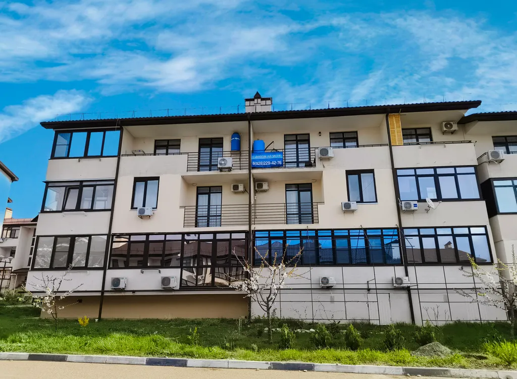 Отличная квартира с видом на море возле Факела