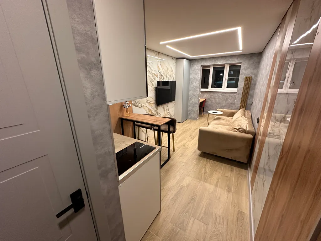 Уютная студия с дизайнерским ремонтом