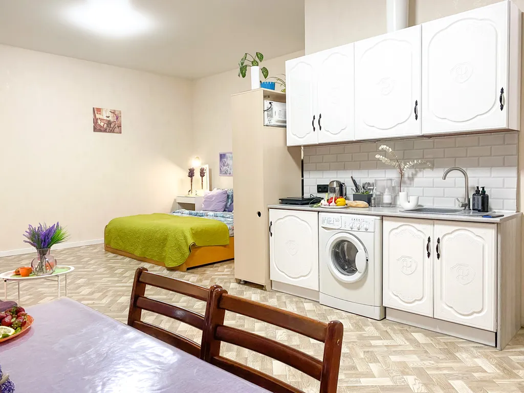 Квартира Квартира Счастье жить в центре Севастополя в самой лавандовой квартире — Севастополь