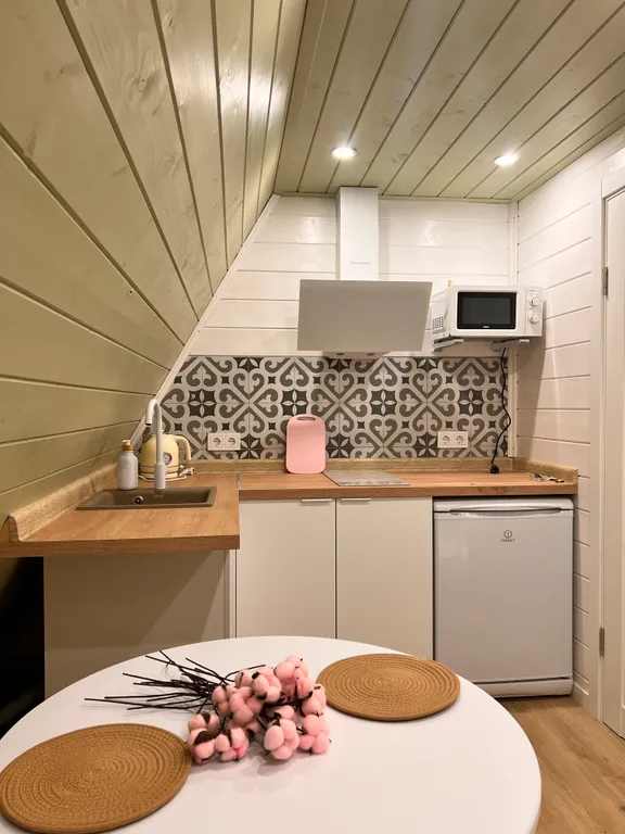 Домик Флора с горячим чаном