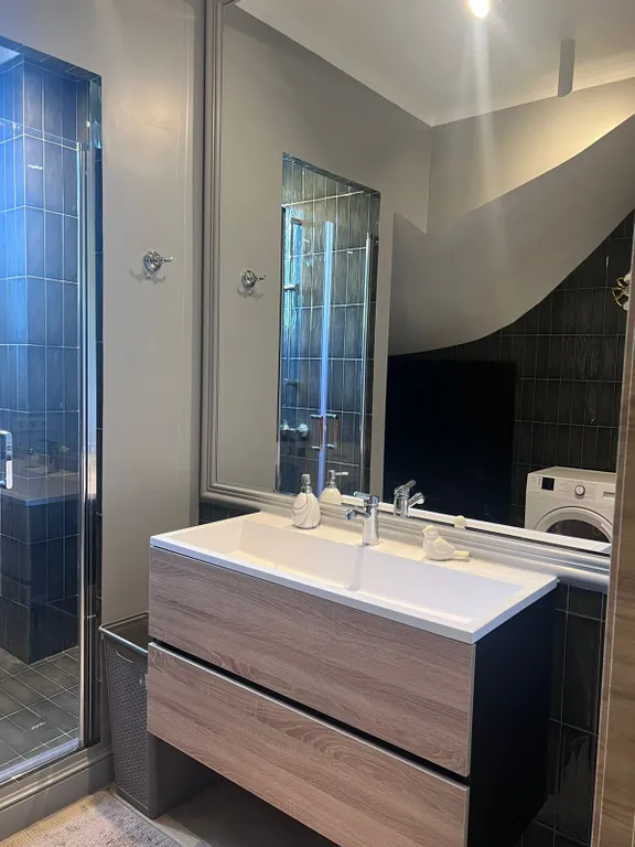 Коттедж Уютный дом с бассейном — Барановка