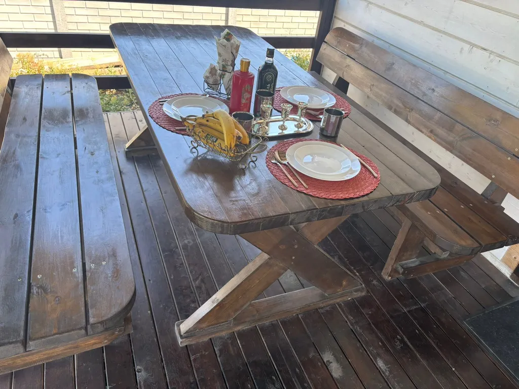 Дом с большой терассой