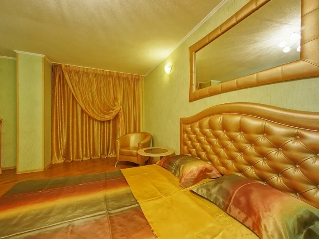 Романтичная квартира golden lux для пары, с джакузи