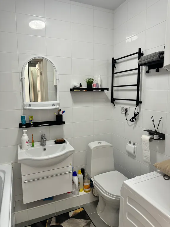 Шикарная квартира с прекрасным видом на бассейны и можжевеловые горы