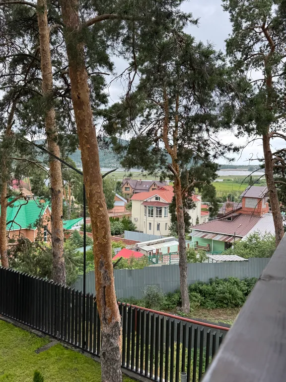 Барнхаус NaHolme с видом на горы и реку