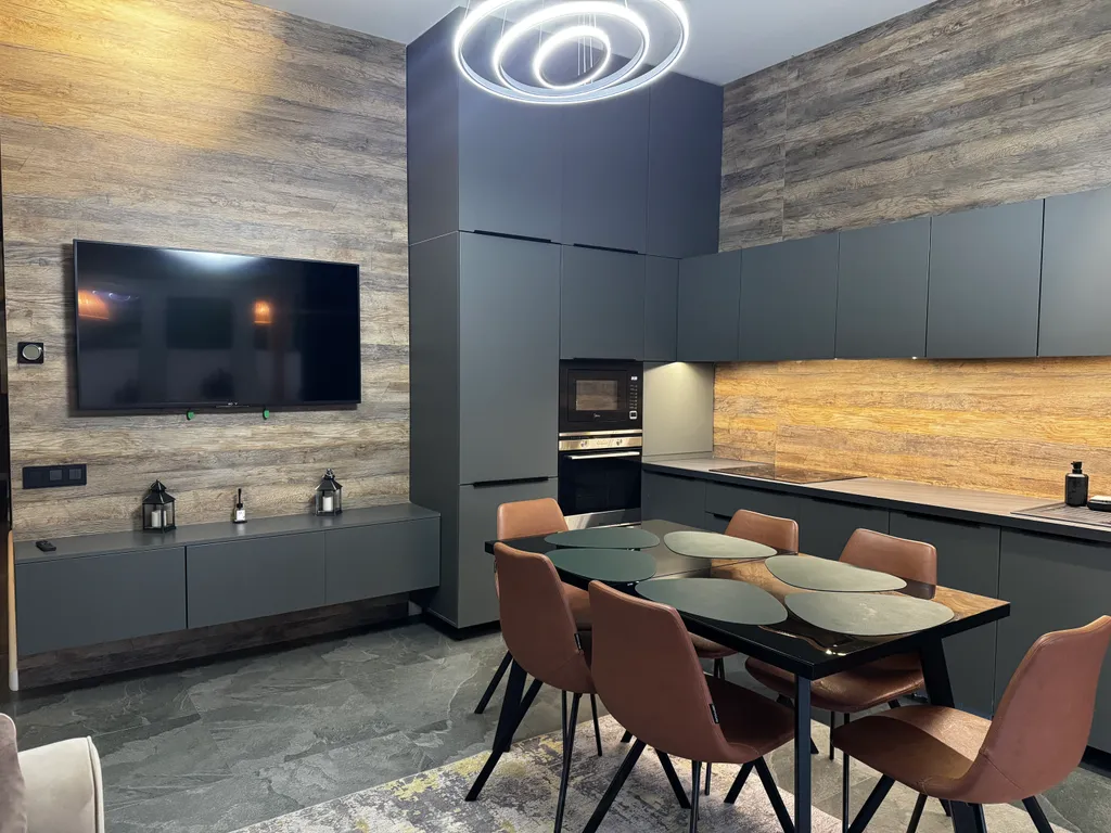 Дом в тихом месте, со своим минипляжем