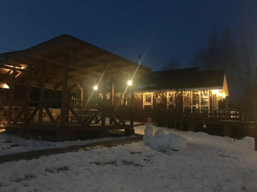 Коттедж Лада в черте города с сауной