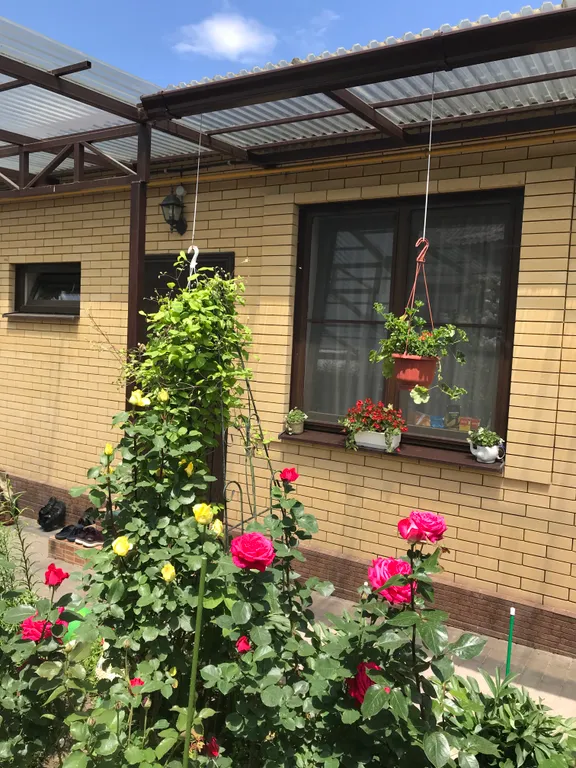 Коттедж Домик с цветущим садом — Кисловодск