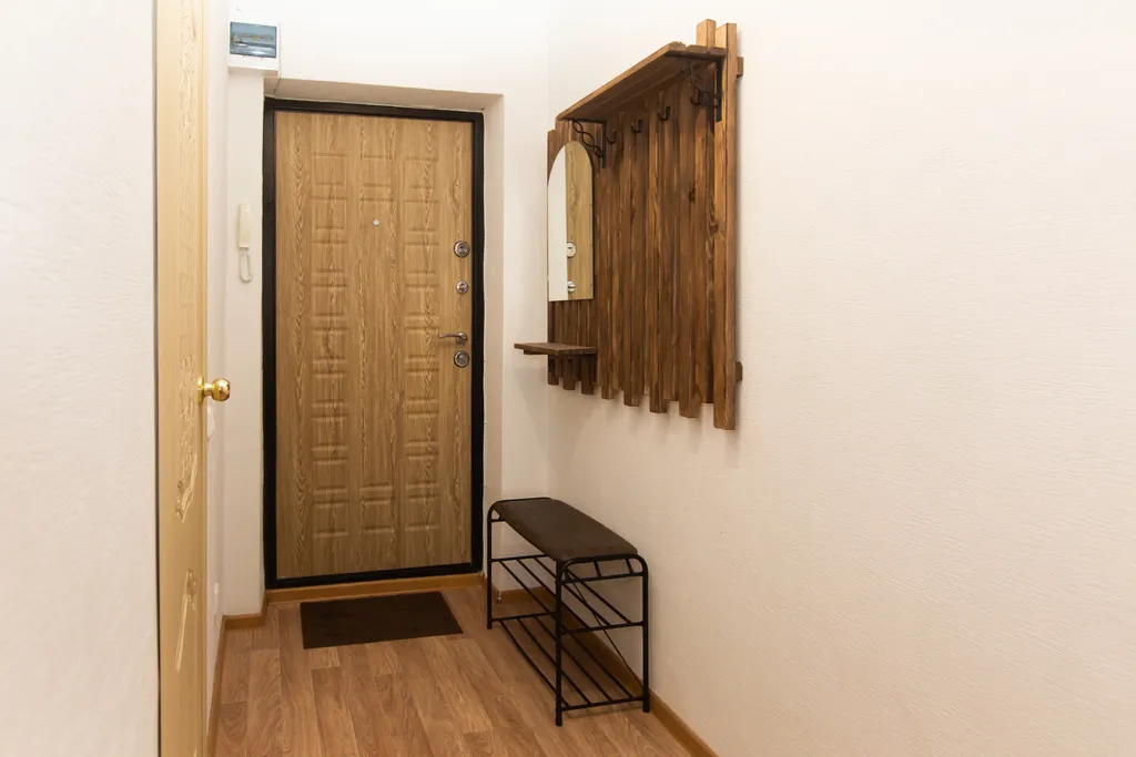 Студия на Б. Подгорной, 87 № 10 с видом на реку